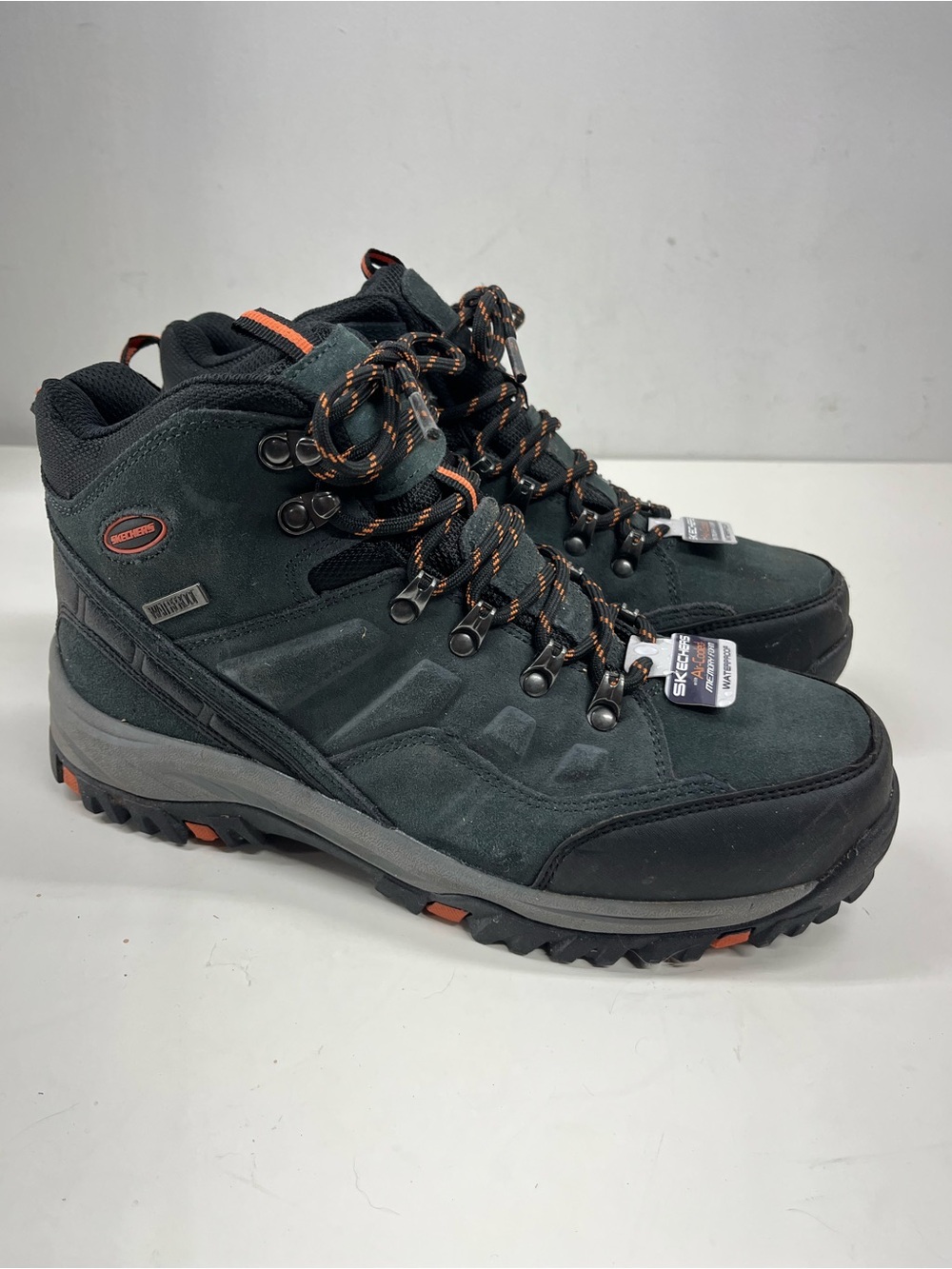 Sketchers Relaxed Fit Relment Pelmo Hiking Boots Size 8.5